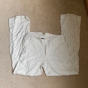 🙌GAP white stripe pants!  Size 4A!